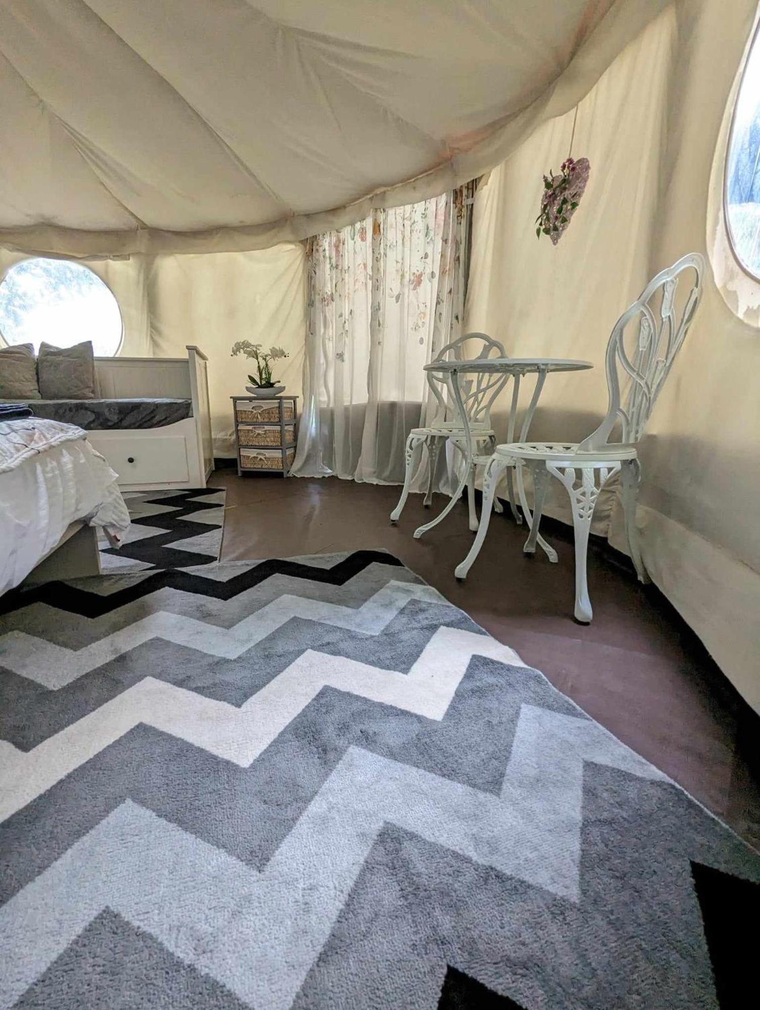 מלון Moutier-Malcard Luxury Glamping @Moulin Des Forges מראה חיצוני תמונה
