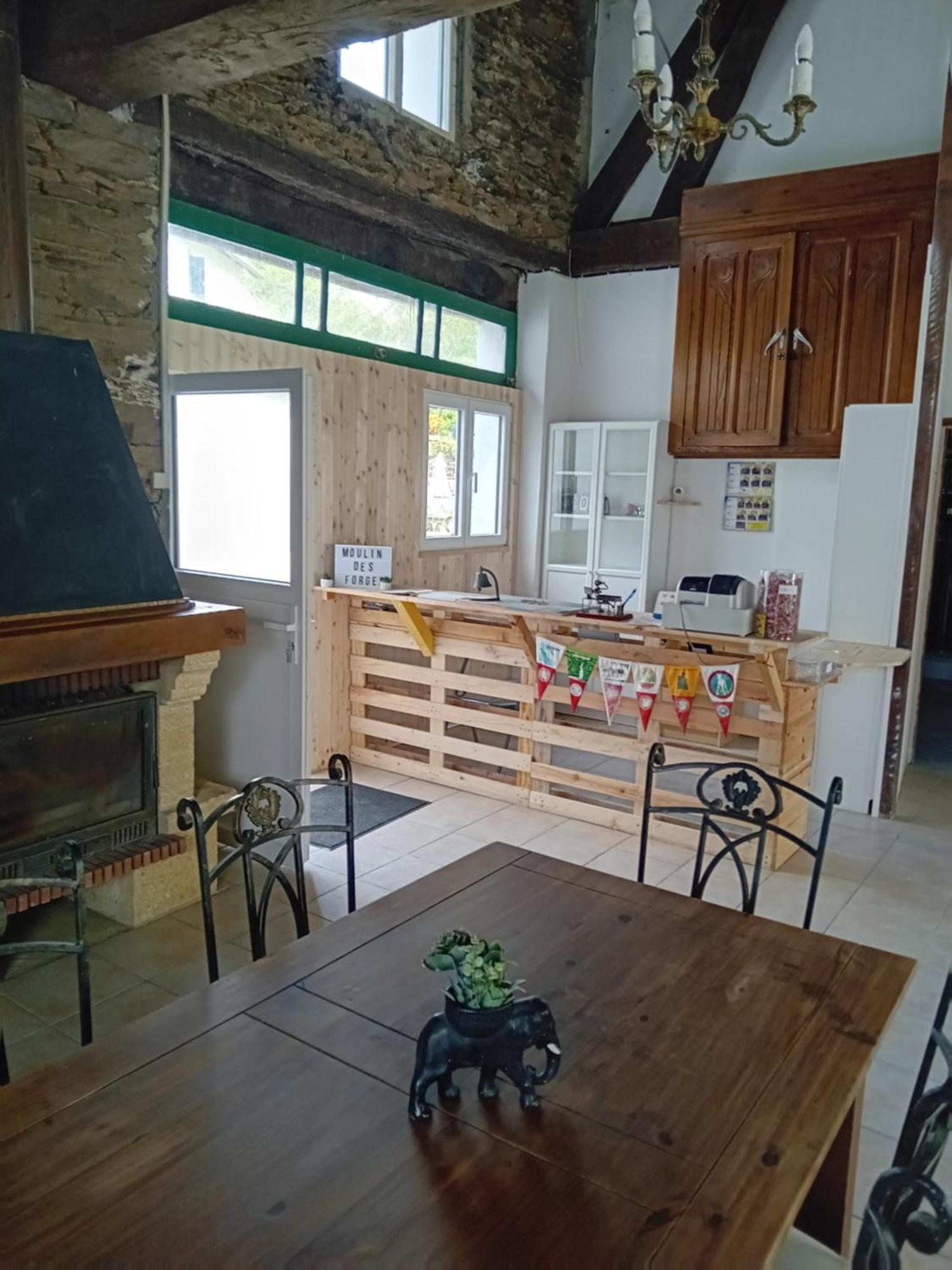 מלון Moutier-Malcard Luxury Glamping @Moulin Des Forges מראה חיצוני תמונה